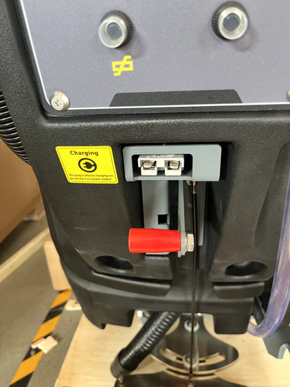 AF2217 Self-Propelled Floor Scrubber – 22” Cleaning Width, 17 Gal Lithium Tank