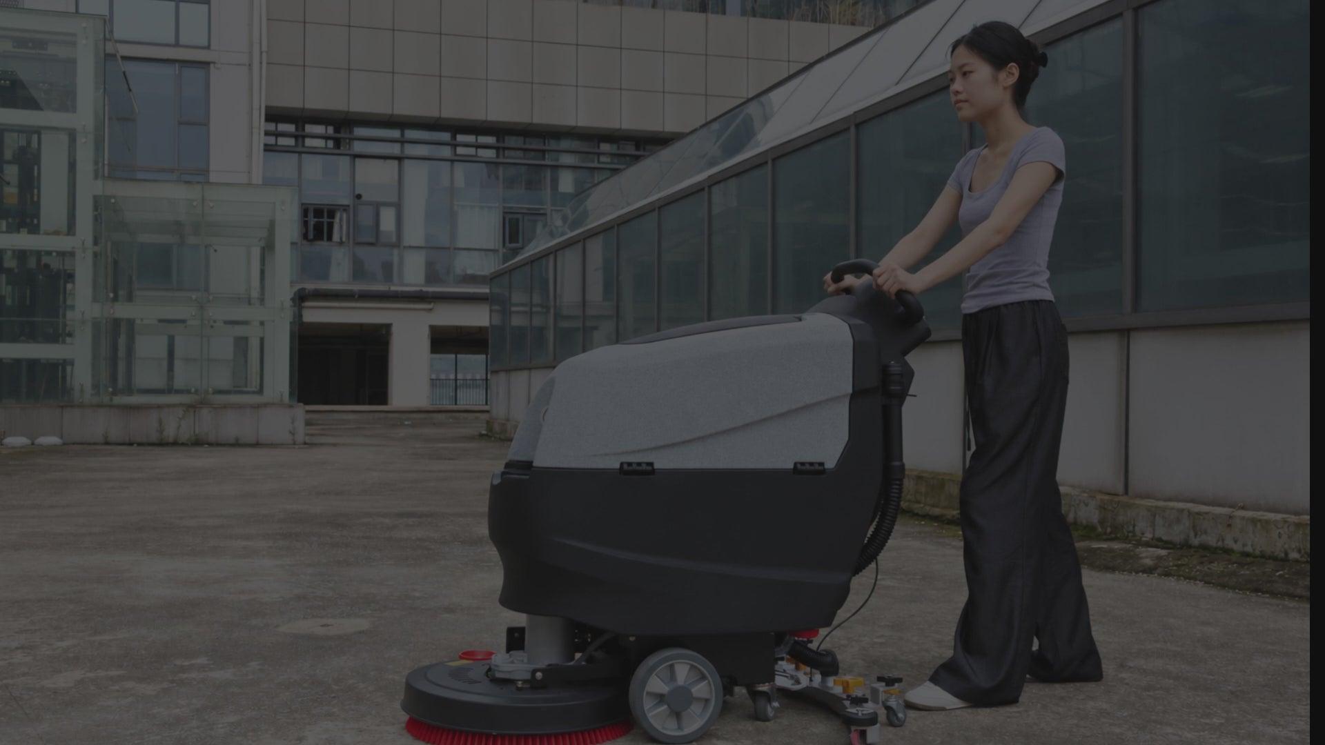 aiolith-af2013-walk-behind-floor-scrubber-easy-to-use