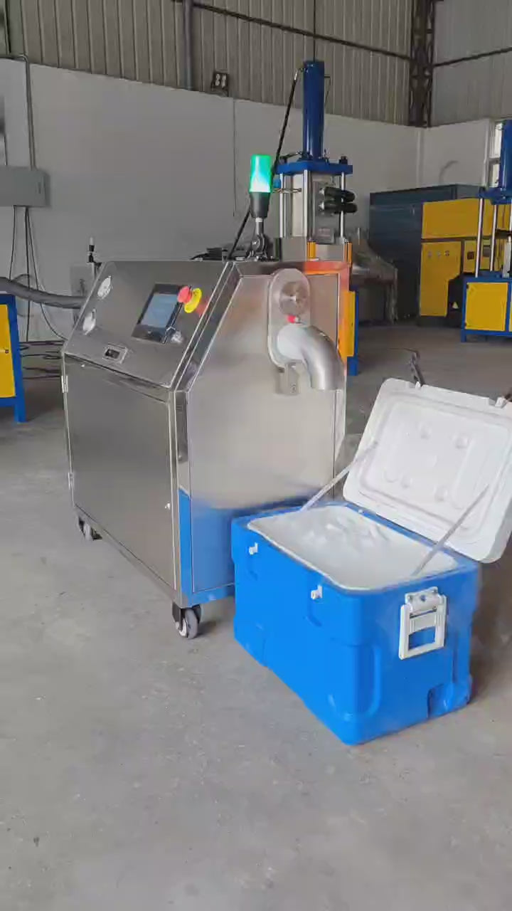 Aiolith AIP50 dry ice pelletizer producing 19mm dry ice pellets
